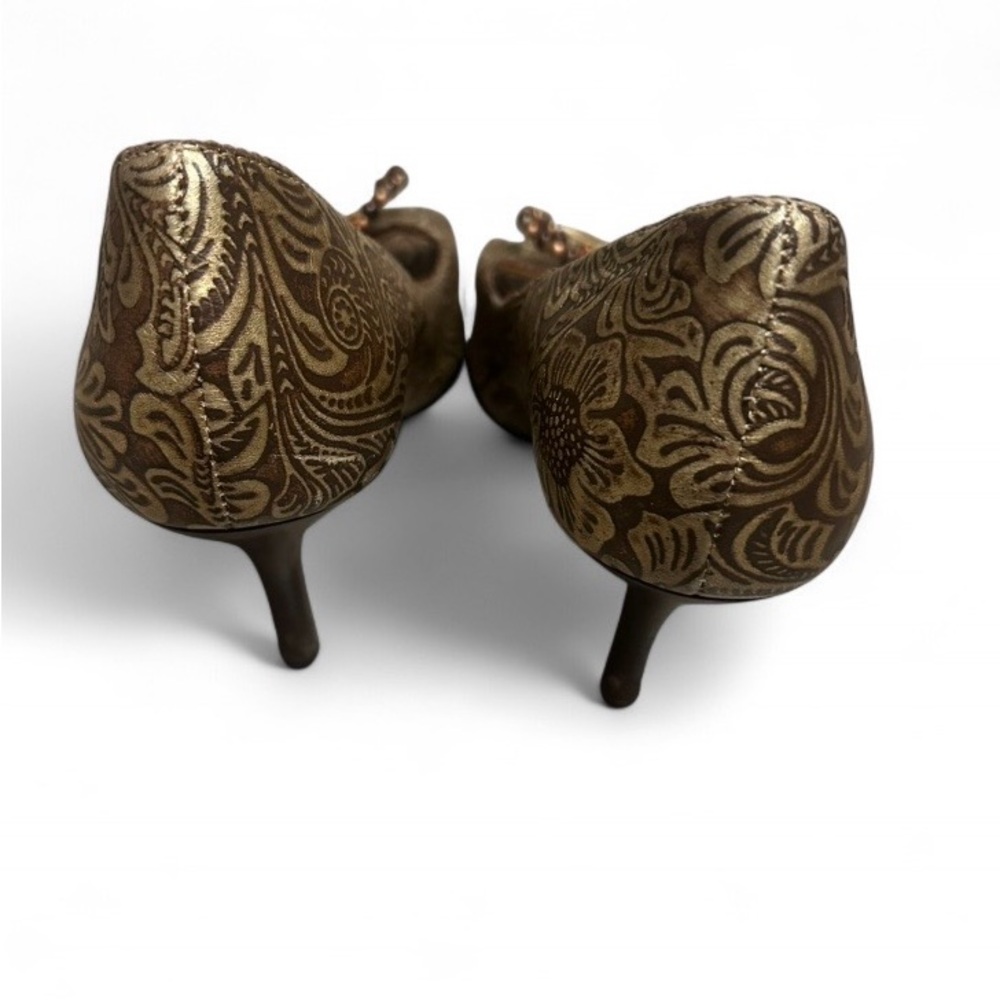 Carlos by Carlos Santana Bronze Metallic Embossed Peep-Toe Heels - Picture 5 of 6
